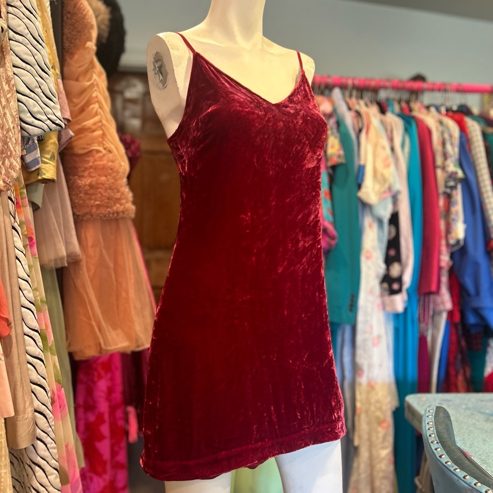 Wine 🍷 Crushed Velvet Slip Dress - Picture 2 of 14